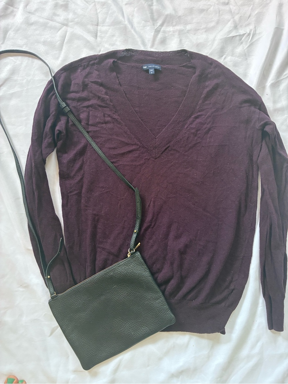 GAP Cashmere Sweater in Deep Plum